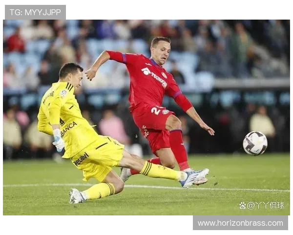 赫塔菲逼抢体系表现稳健,揭示足球战术新风潮与攻防平衡重塑