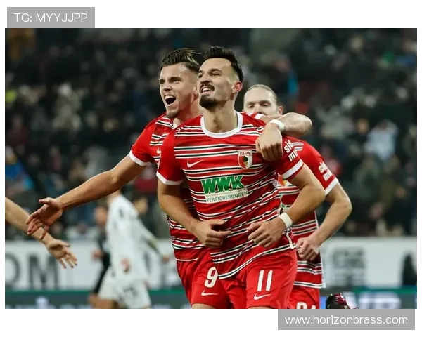 奥格斯堡关键球员近期表现稳健，攻防两端持续提升